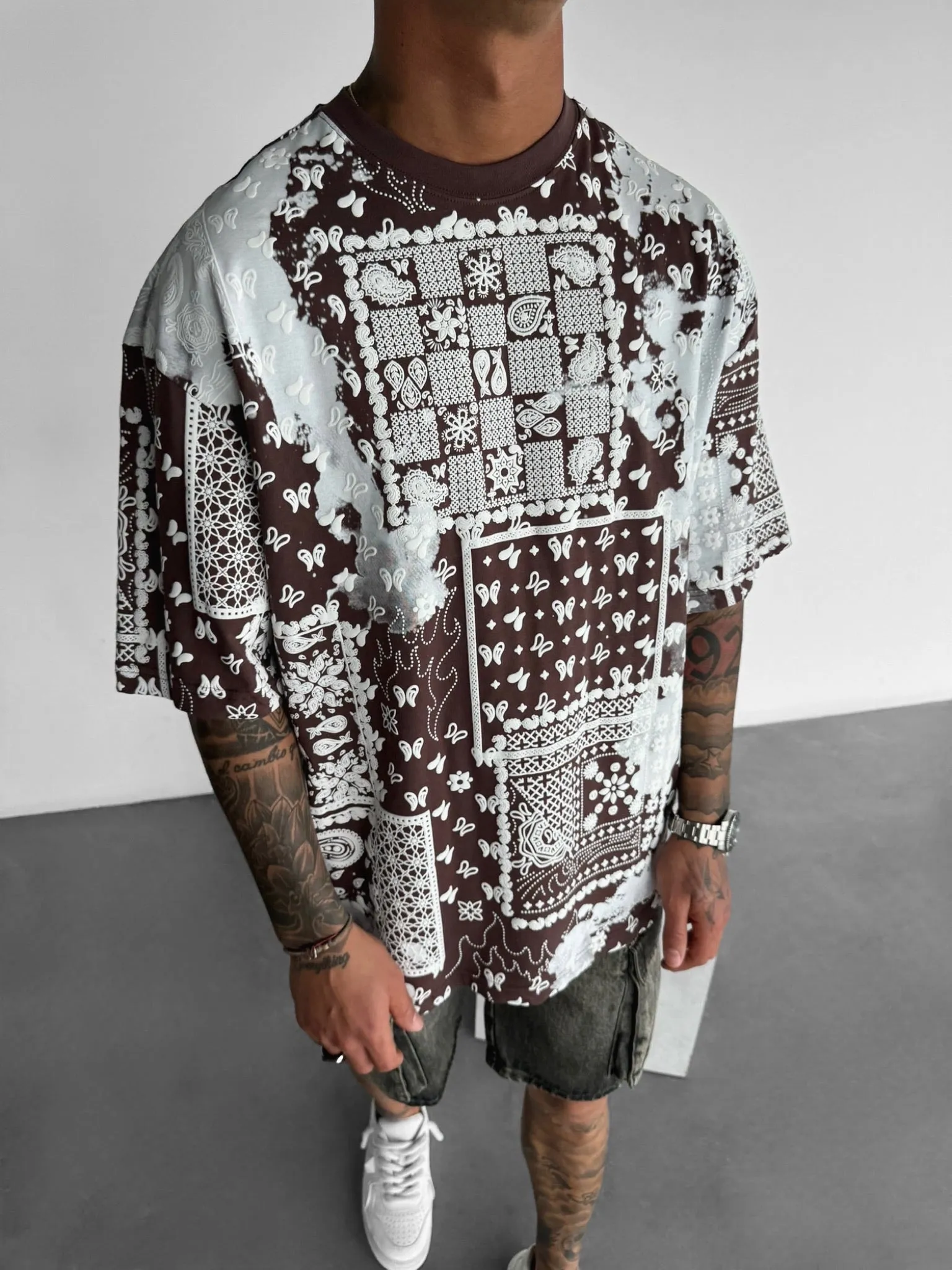 Oversize Carpet T-shirt - Brown